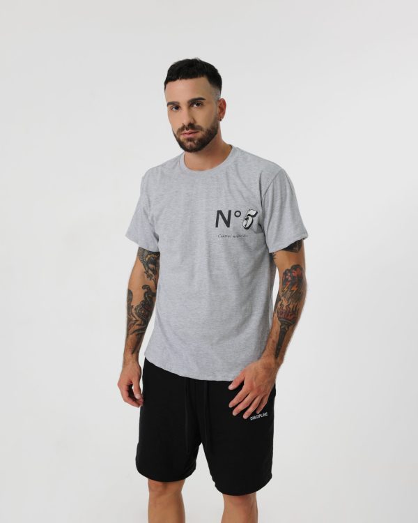 DISCIPLINE. Remera Regularfit N5 - Imagen 7