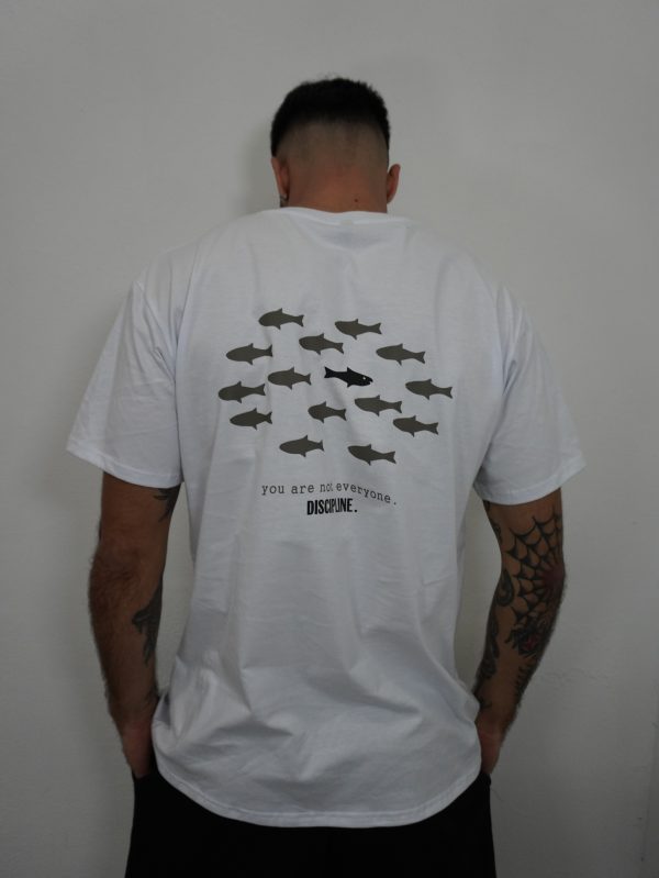 DISCIPLINE. Remera Regularfit Pez - Imagen 3