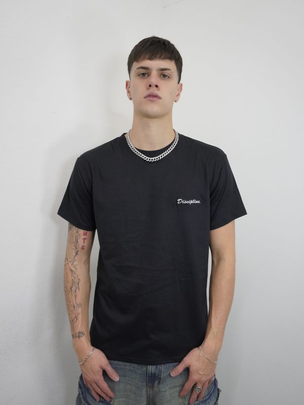 DISCIPLINE. Remera Basica Regularfit Discipline.