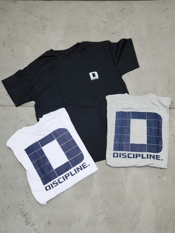 Discipline. Remera Regularfit D
