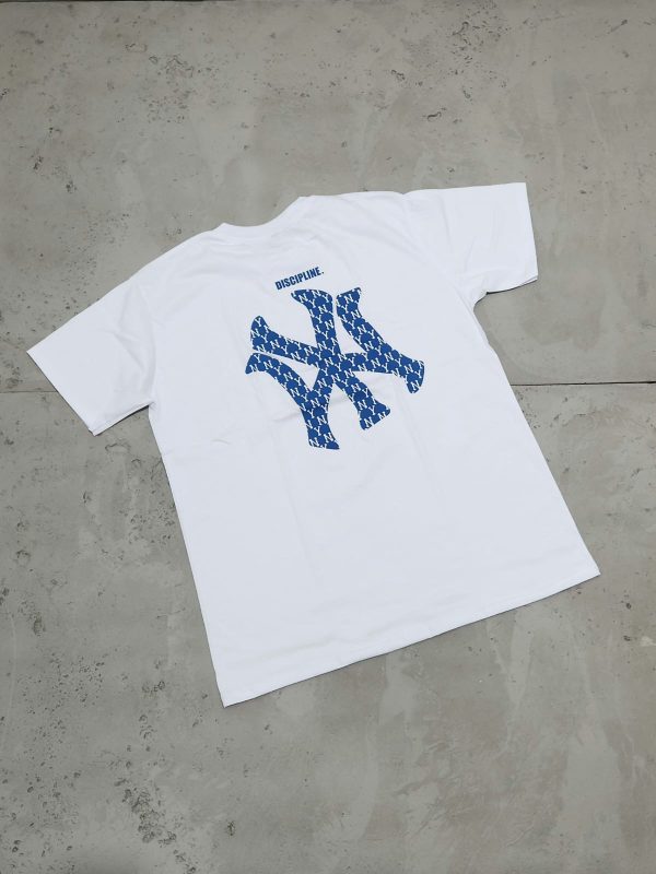Discipline. Remera Regularfit NY