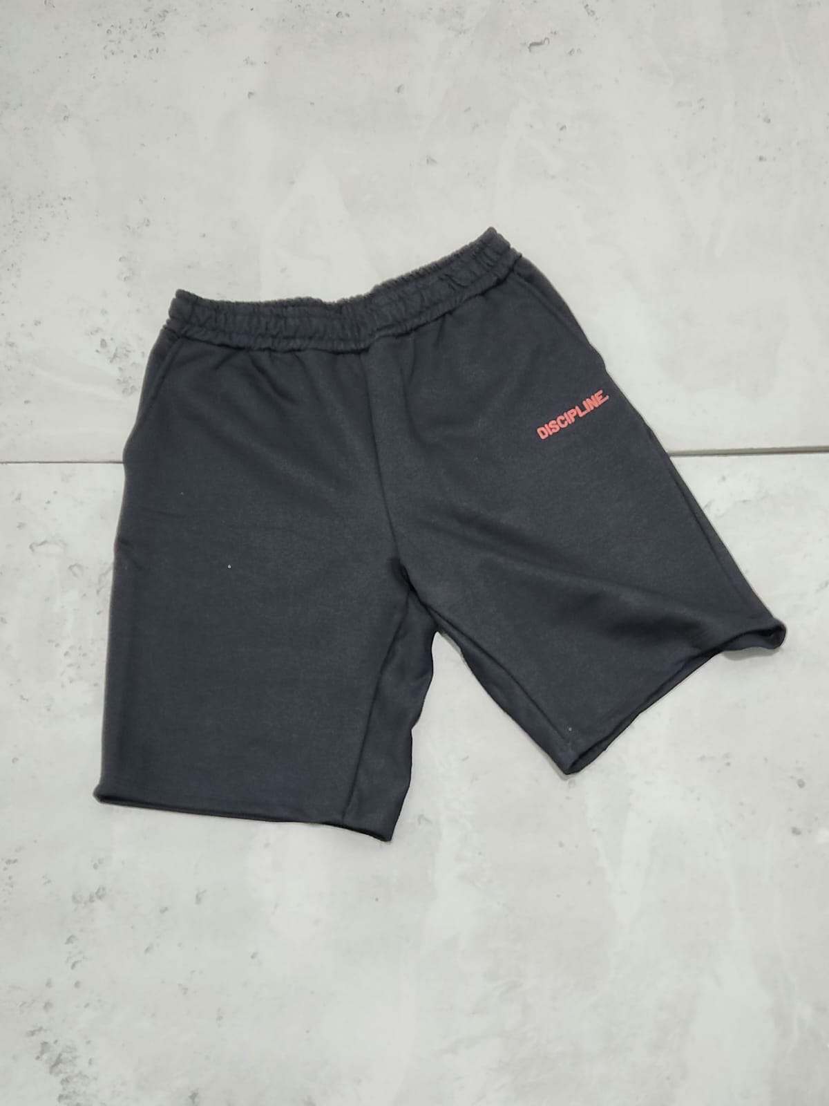 Discipline. Bermuda Rustico d