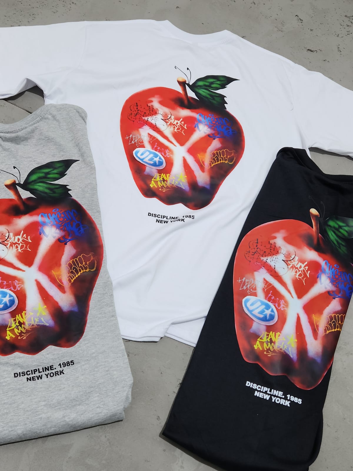 Discipline. Remera Regularfit NY