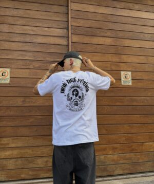 Discipline. Remera Regularfit Dios del Futbol