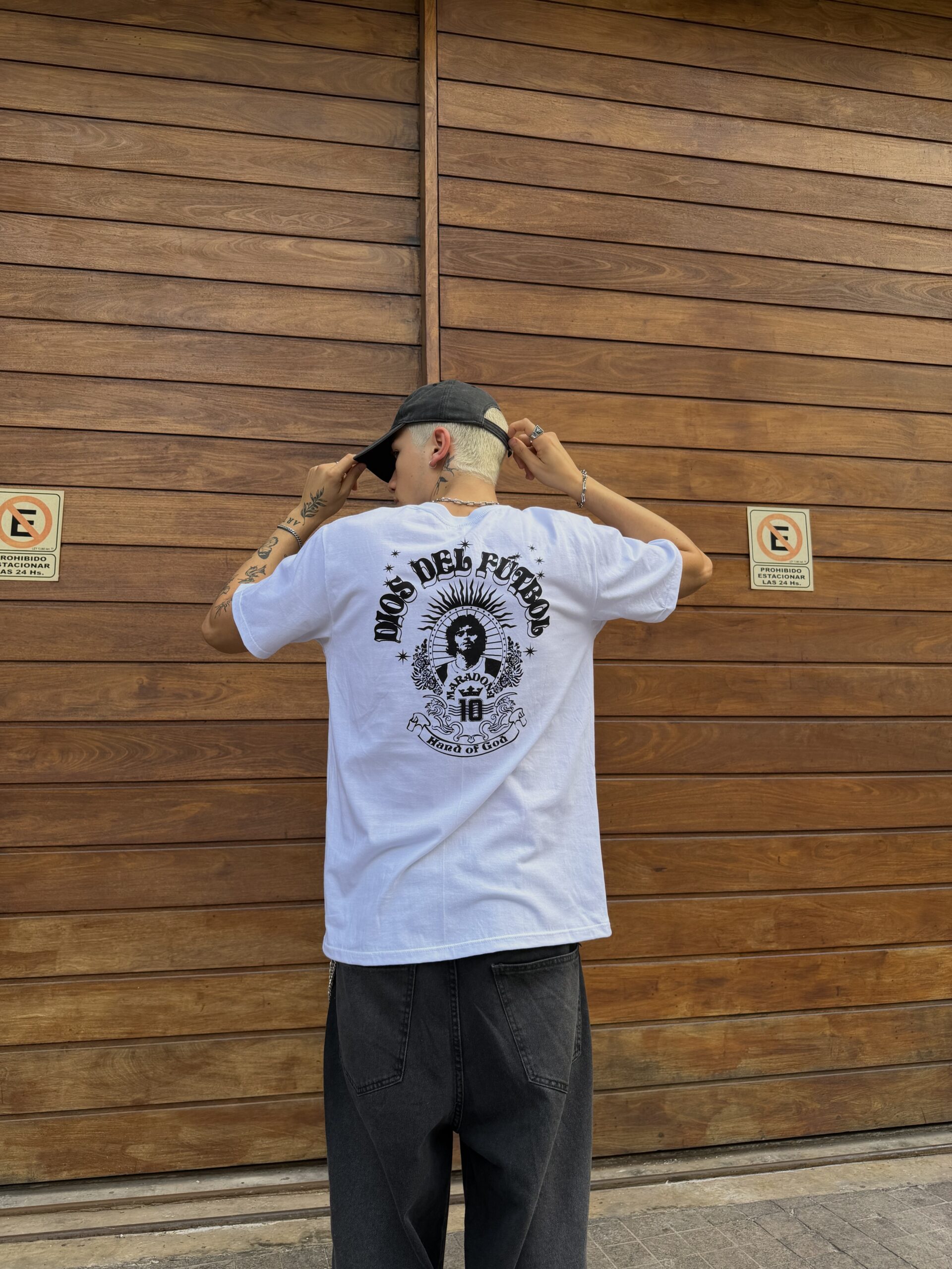 Discipline. Remera Regularfit Dios del Futbol
