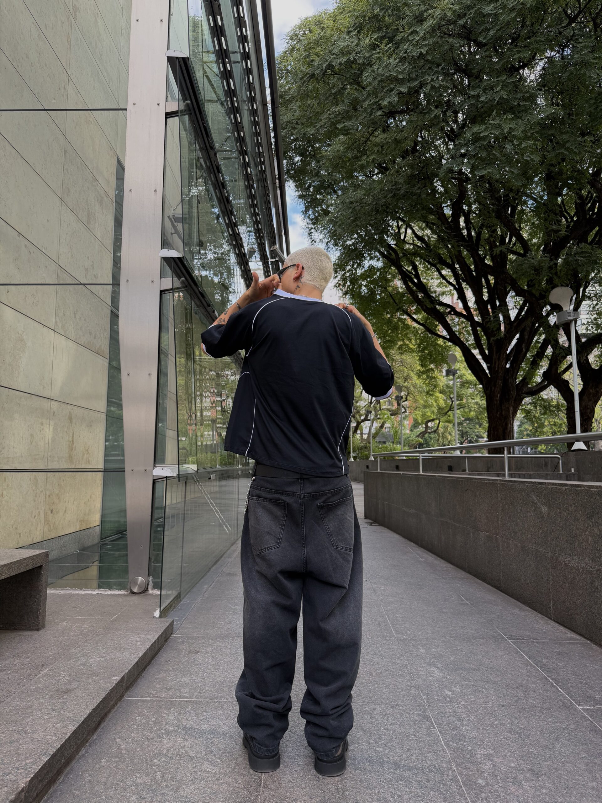 Discipline. Remera Boxy Vivo Enjoy the life - Imagen 3