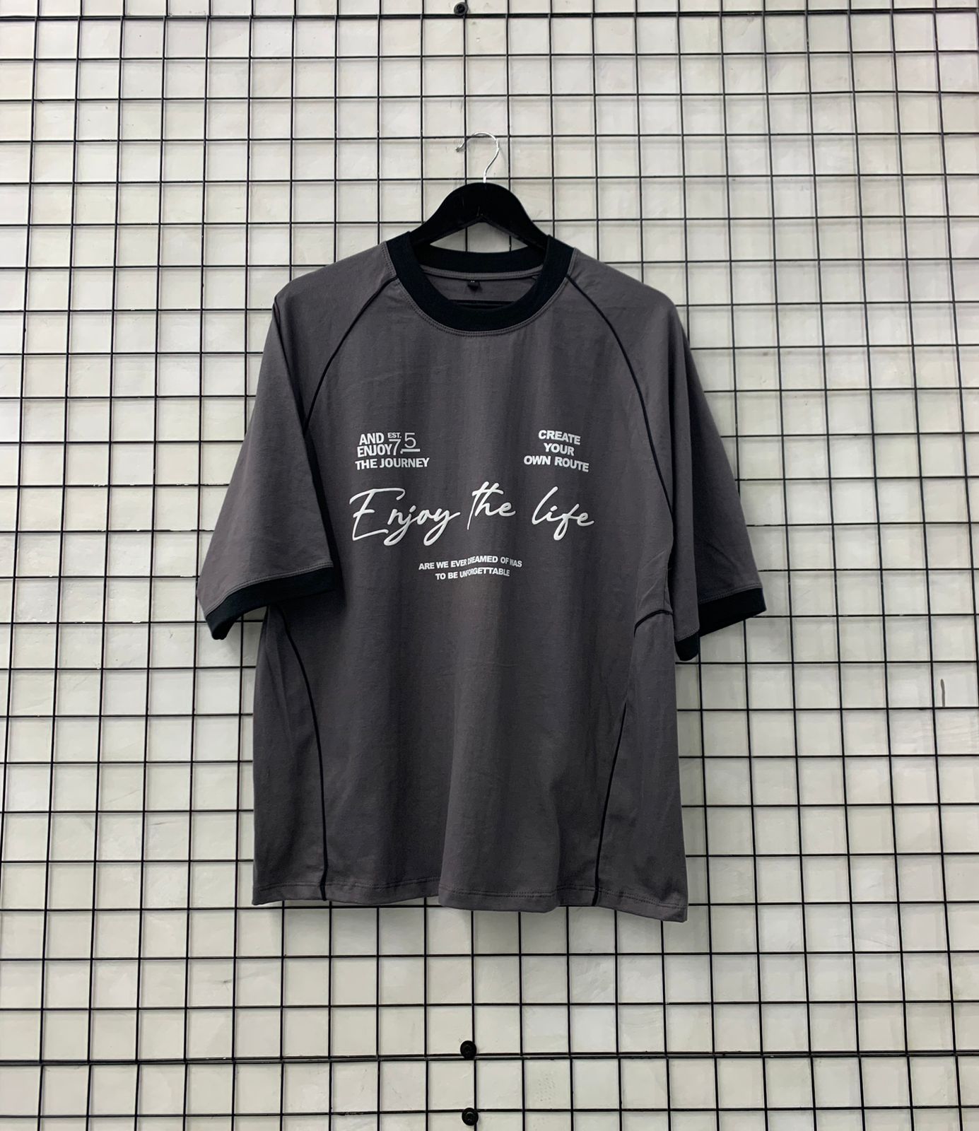 Discipline. Remera Boxy Vivo Enjoy the life - Imagen 8