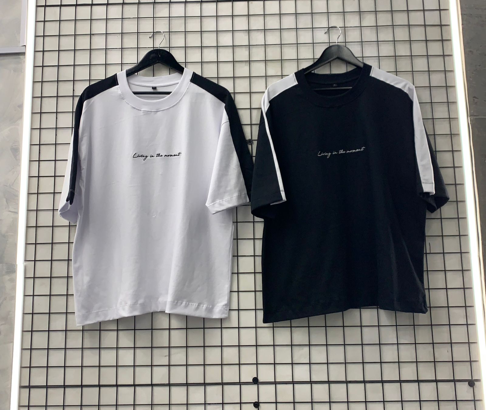 Discipline. Remera Boxy Vivo Living - Imagen 3