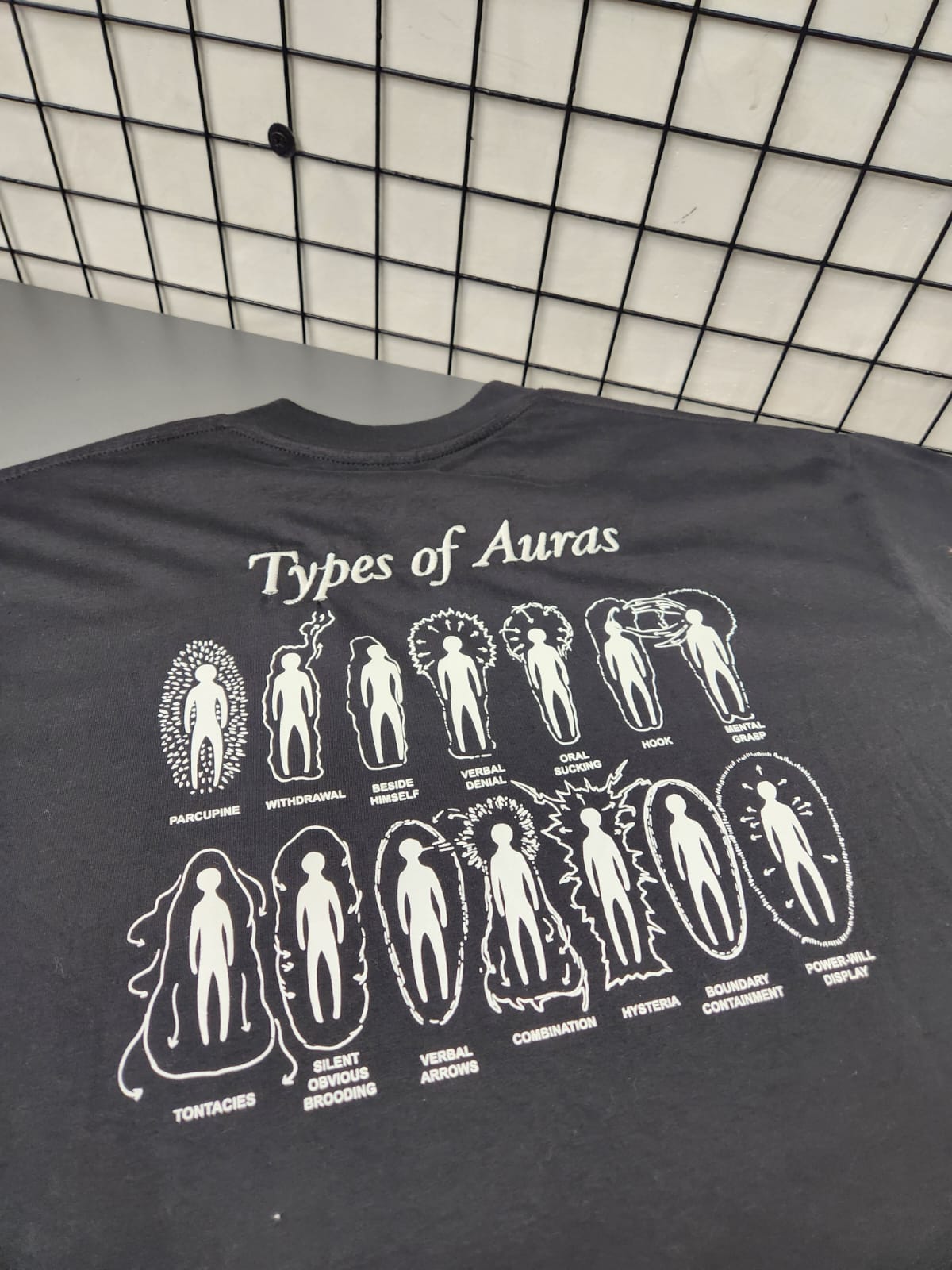 Discipline. Remera Boxyfit Auras