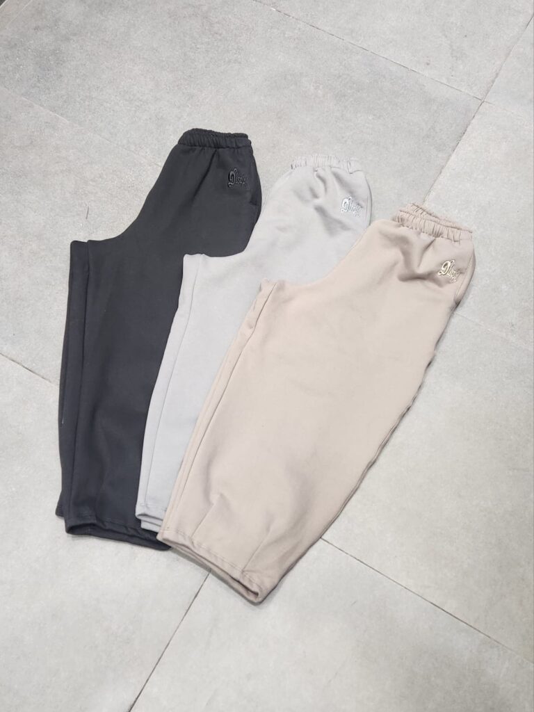 Discipline. Jogger Baggy Frisado